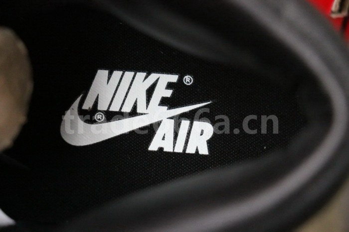 Authentic Air Jordan 1 High OG WMNS “Silver Toe” Women size