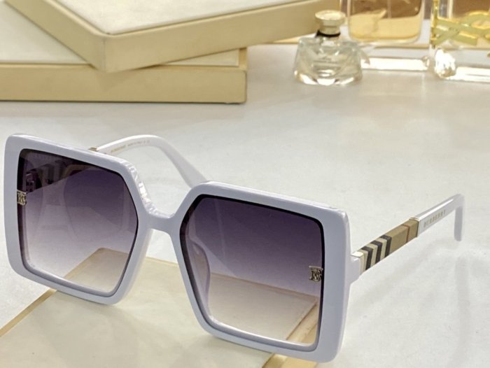 Burberry Sunglasses AAAA-870