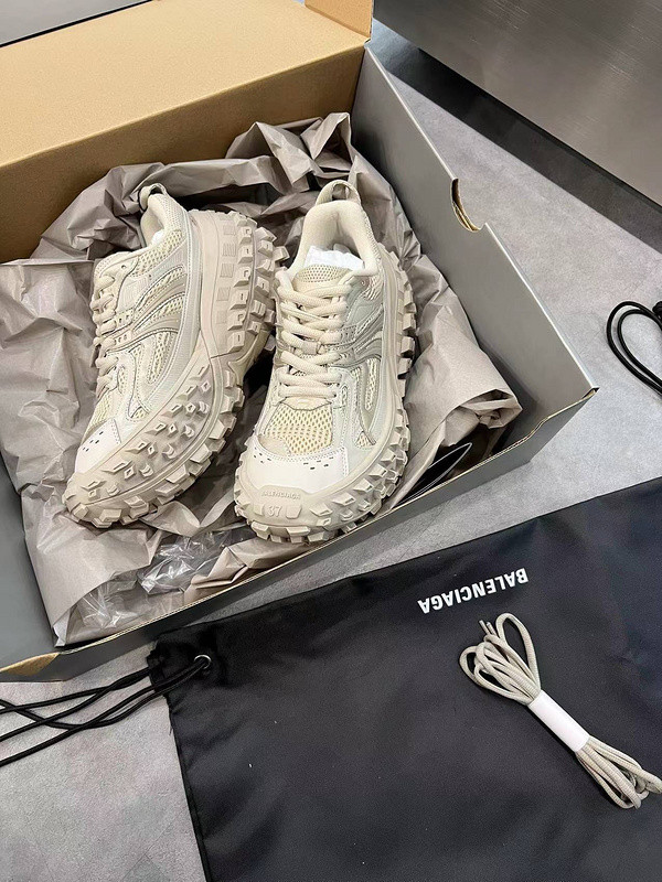 B 17FW Tripe-S High End Sneaker-293