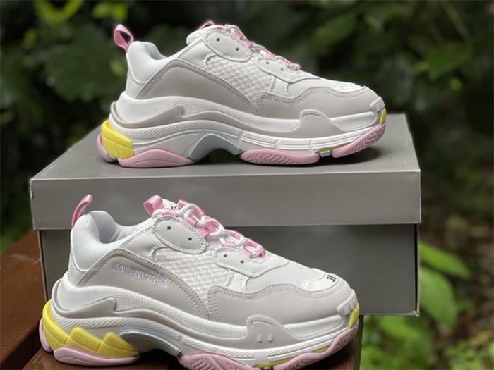 B 17FW Tripe-S High End Sneaker-264