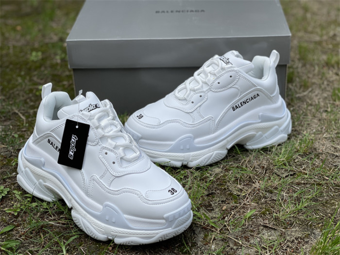 B 17FW Tripe-S High End Sneaker-284