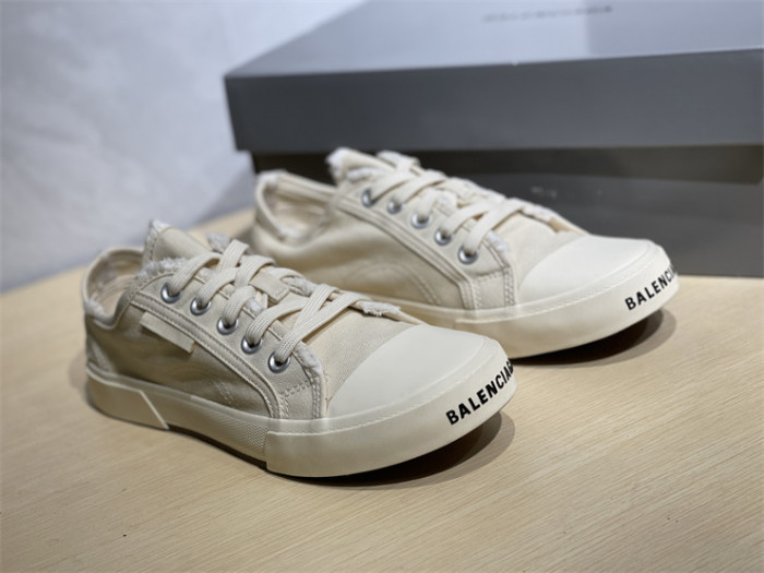 B 17FW Tripe-S High End Sneaker-281