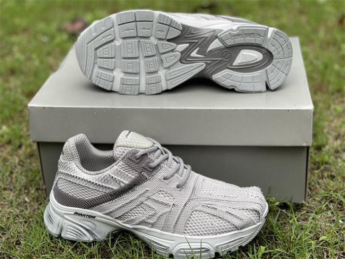 B 17FW Tripe-S High End Sneaker-287