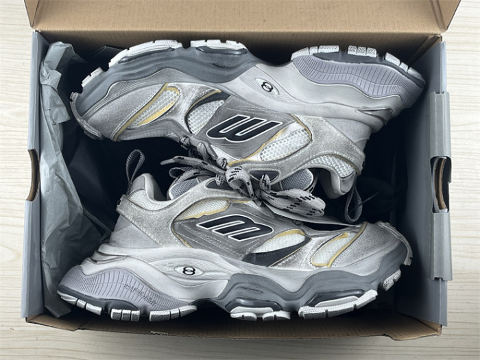 B 17FW Tripe-S High End Sneaker-450