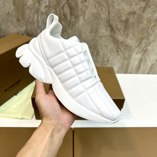 Super Max Burberry Shoes-004