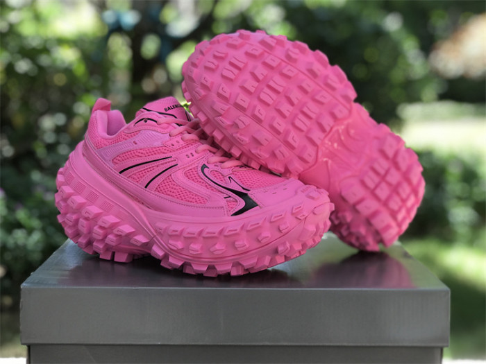 B 17FW Tripe-S High End Sneaker-388