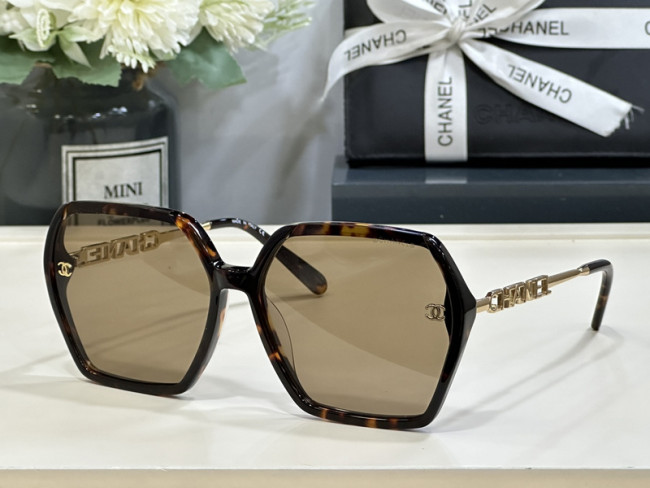 CHNL Sunglasses AAAA-2104