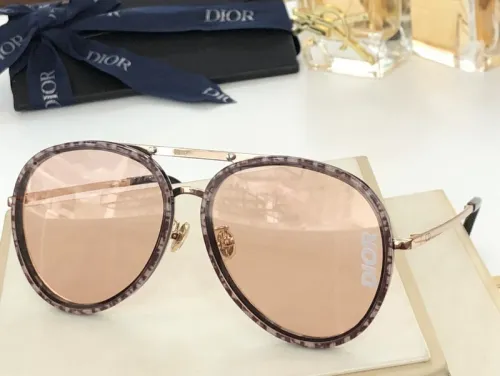 Dior Sunglasses AAAA-552