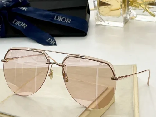 Dior Sunglasses AAAA-673