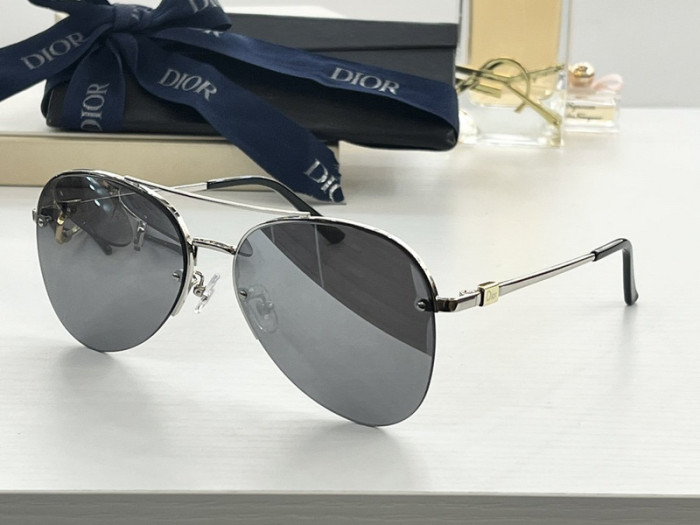 Dior Sunglasses AAAA-424