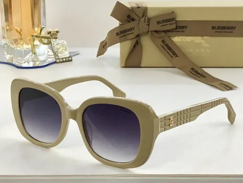 Burberry Sunglasses AAAA-1101