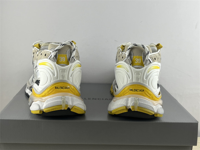 B 17FW Tripe-S High End Sneaker-435