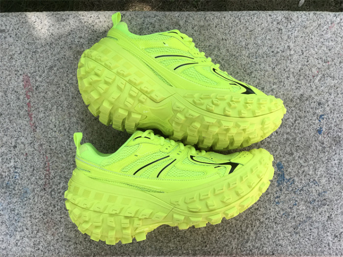 B 17FW Tripe-S High End Sneaker-387