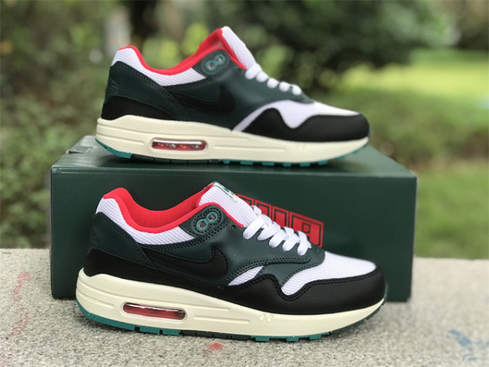 Authentic LeBron x Nike Air Max 1 “Liverpool”