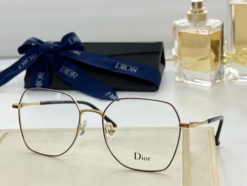 Dior Sunglasses AAAA-536