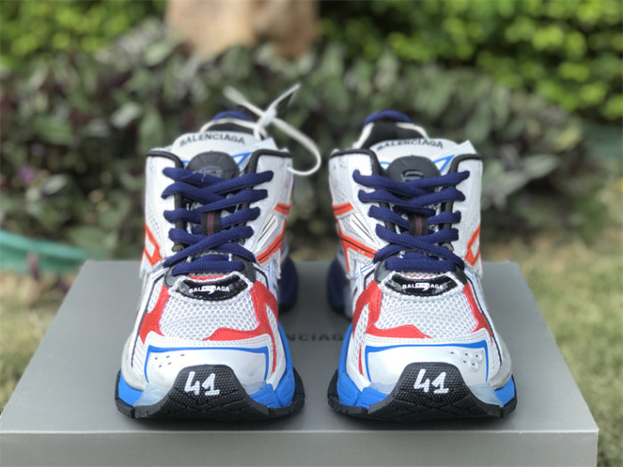 B 17FW Tripe-S High End Sneaker-329