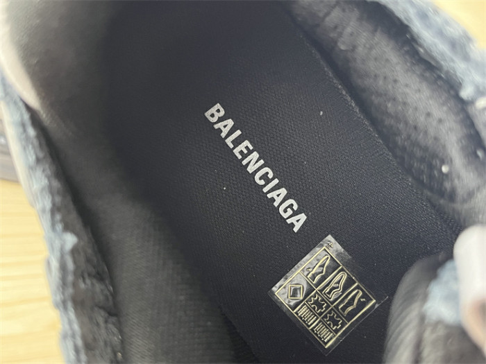 B 17FW Tripe-S High End Sneaker-440