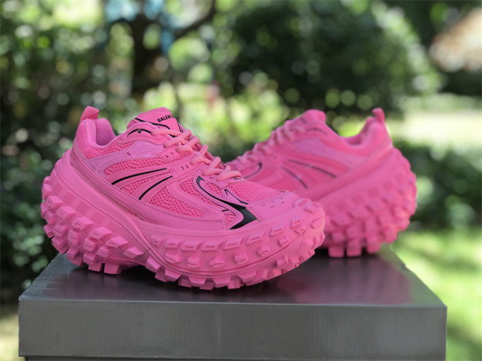 B 17FW Tripe-S High End Sneaker-388