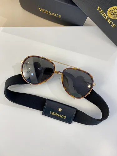 Versace Sunglasses AAAA-172