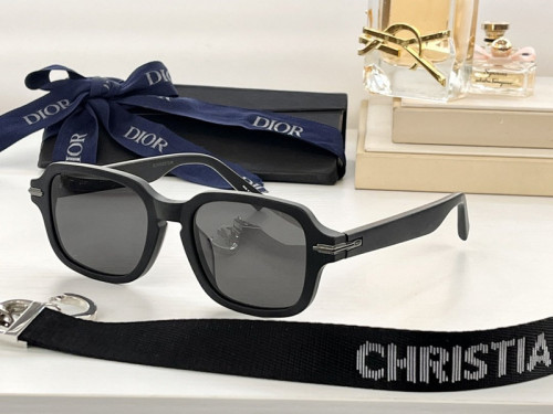 Dior Sunglasses AAAA-115