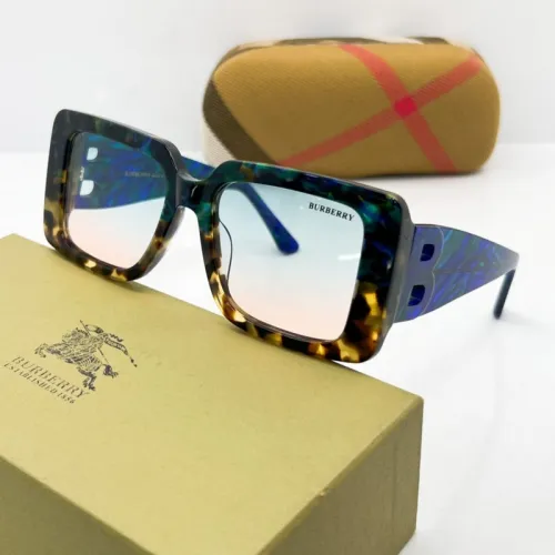 Burberry Sunglasses AAAA-1200