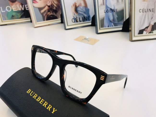 Burberry Sunglasses AAAA-1043