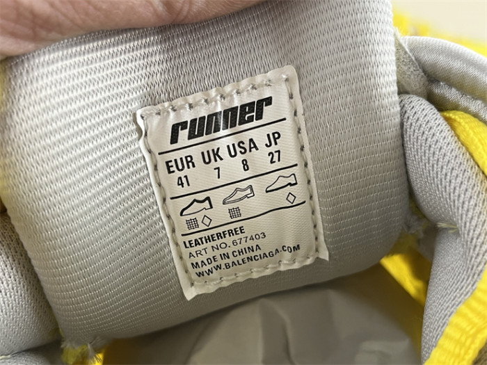 B 17FW Tripe-S High End Sneaker-439