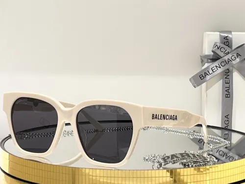 B Sunglasses AAAA-308