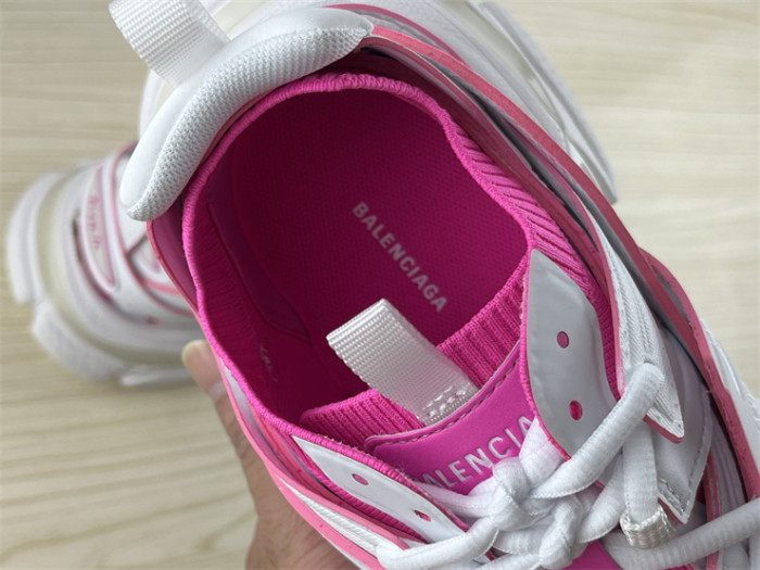 B 17FW Tripe-S High End Sneaker-435