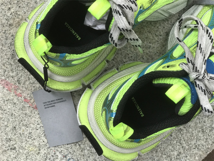 B 17FW Tripe-S High End Sneaker-392