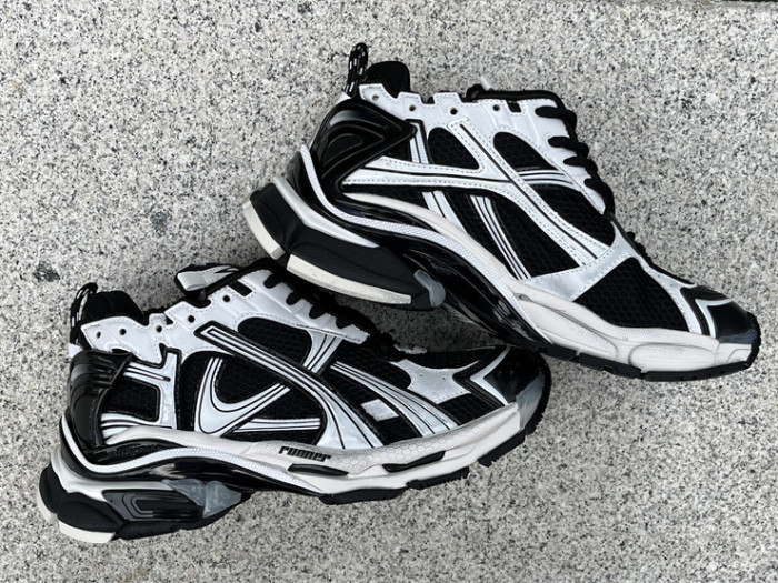 B 17FW Tripe-S High End Sneaker-430