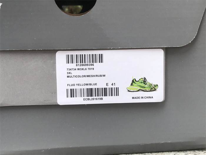 B 17FW Tripe-S High End Sneaker-392