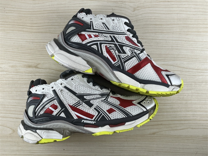 B 17FW Tripe-S High End Sneaker-418