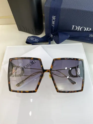 Dior Sunglasses AAAA-347