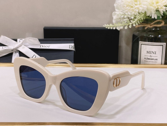 Dior Sunglasses AAAA-687