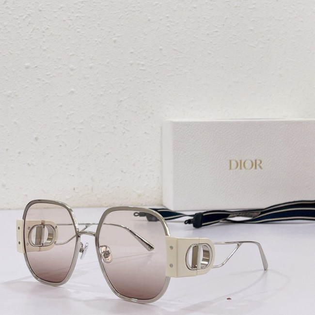 Dior Sunglasses AAAA-826