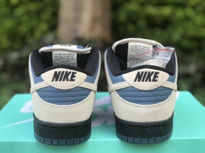 Authentic Nike Dunk Sb Low Pro “Light Cream”