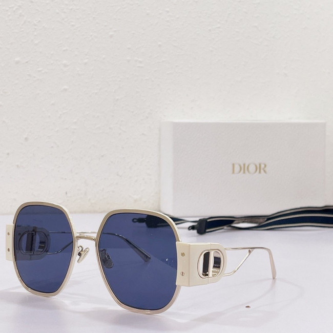 Dior Sunglasses AAAA-827