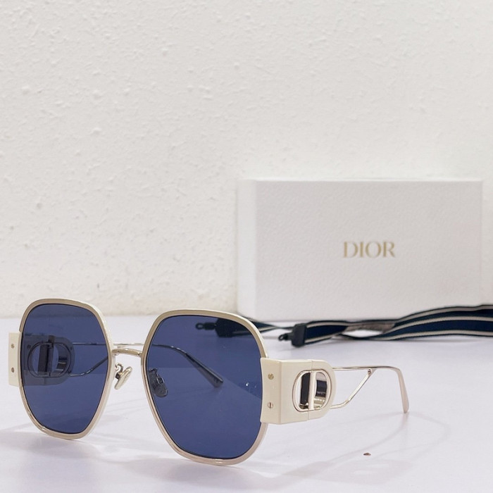 Dior Sunglasses AAAA-827
