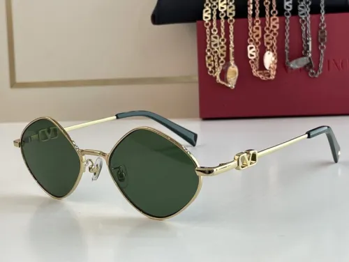 V Sunglasses AAAA-109