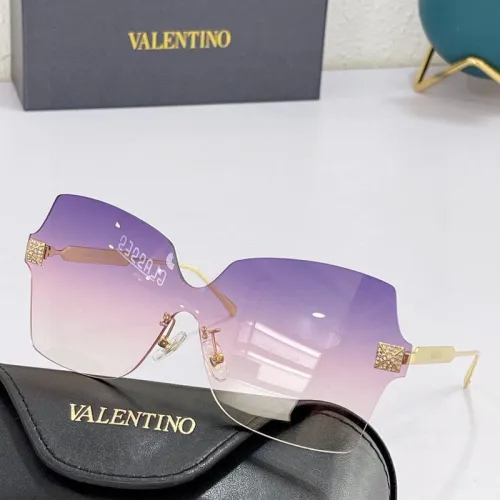 V Sunglasses AAAA-066