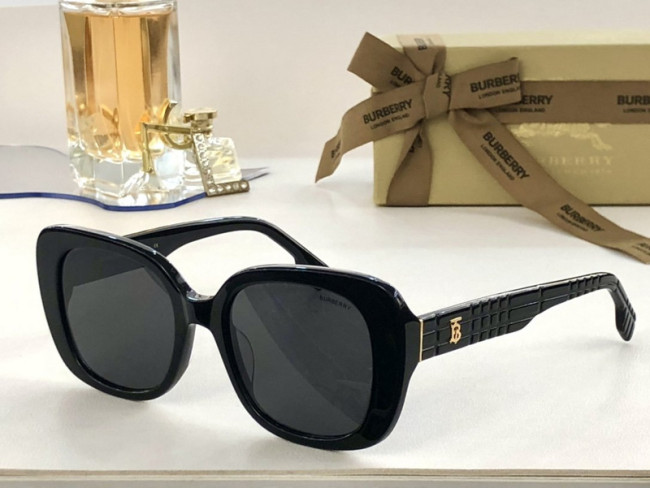 Burberry Sunglasses AAAA-1104