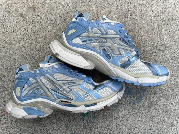 B 17FW Tripe-S High End Sneaker-414