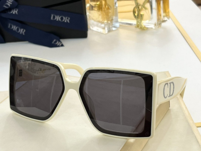 Dior Sunglasses AAAA-979