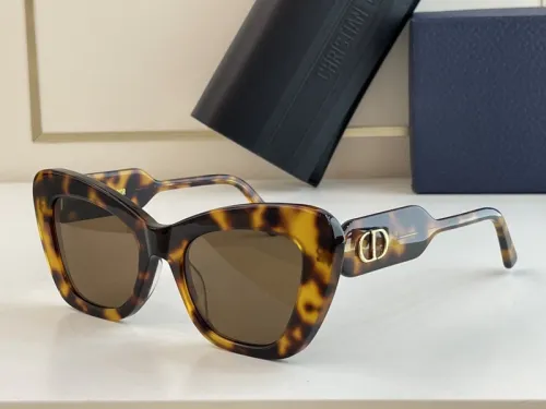 Dior Sunglasses AAAA-1066