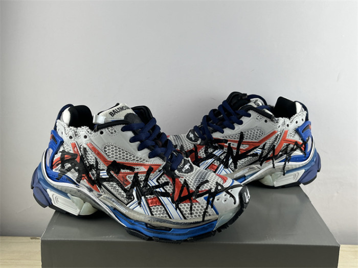 B 17FW Tripe-S High End Sneaker-441