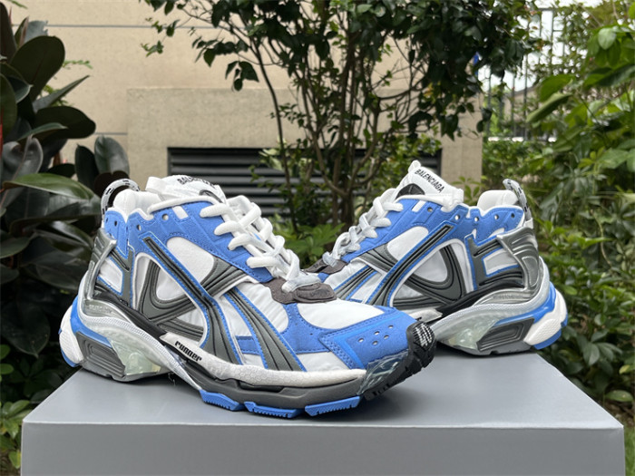 B 17FW Tripe-S High End Sneaker-429