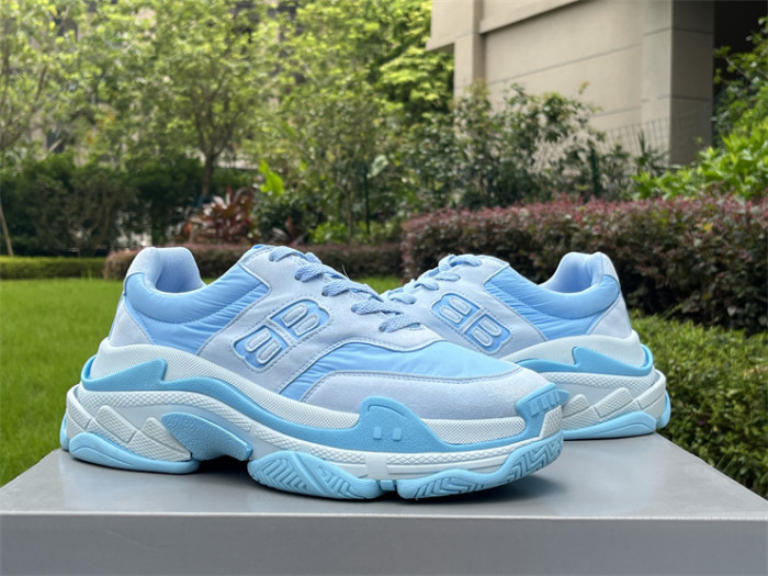 B 17FW Tripe-S High End Sneaker-423