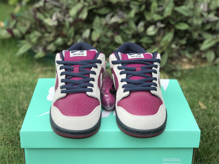 Authentic Nike SB Dunk Low Bordeaux