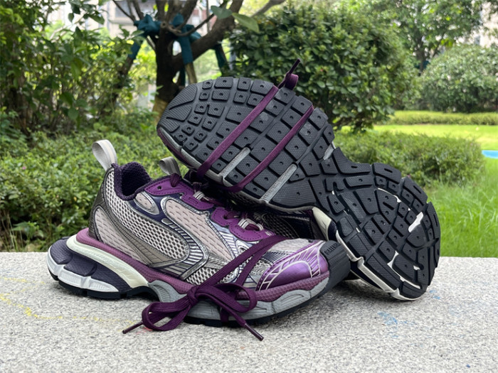 B 17FW Tripe-S High End Sneaker-422